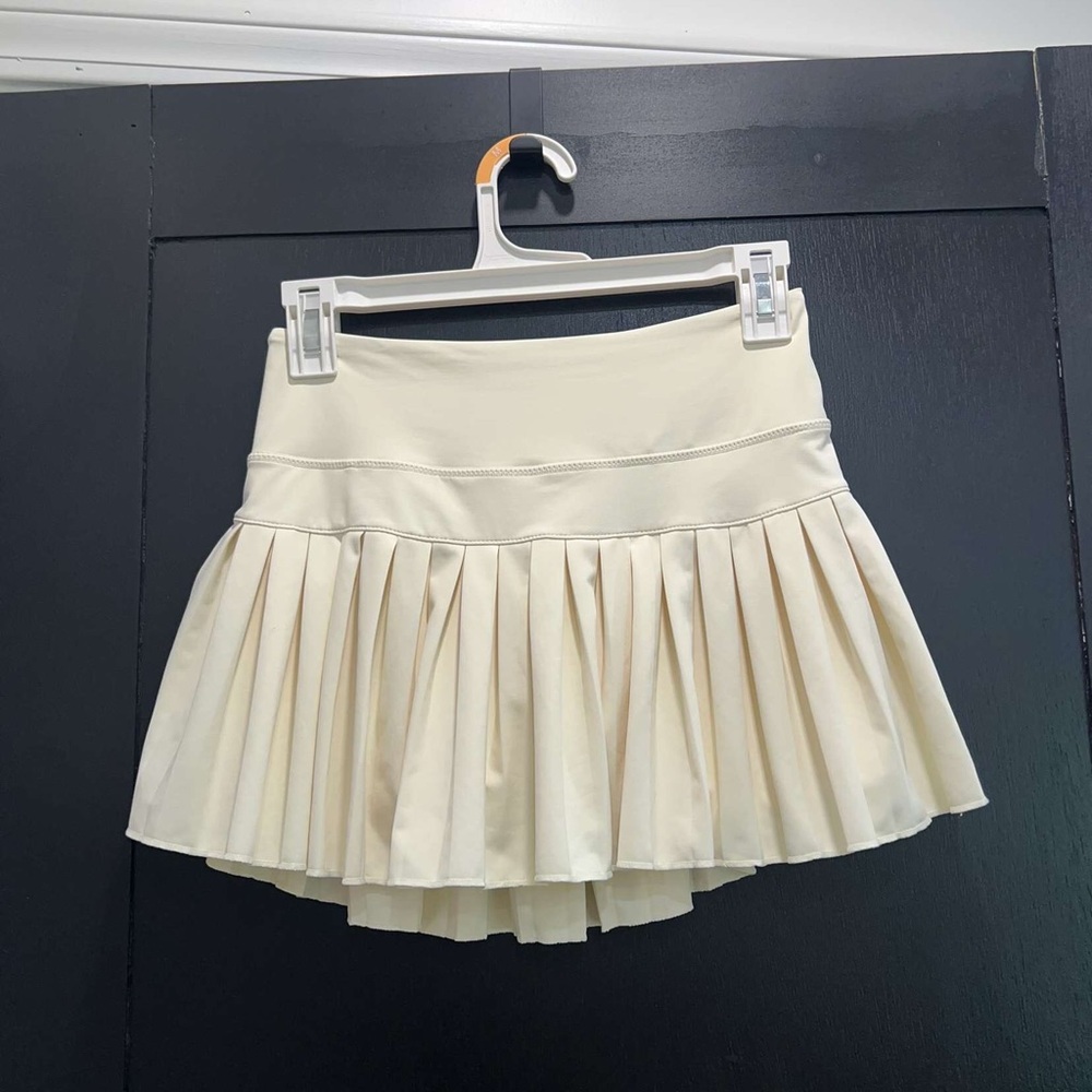 Pale Yellow Gold Hinge Tennis Skirt